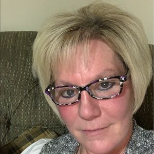 Meet your Posher, Leslie